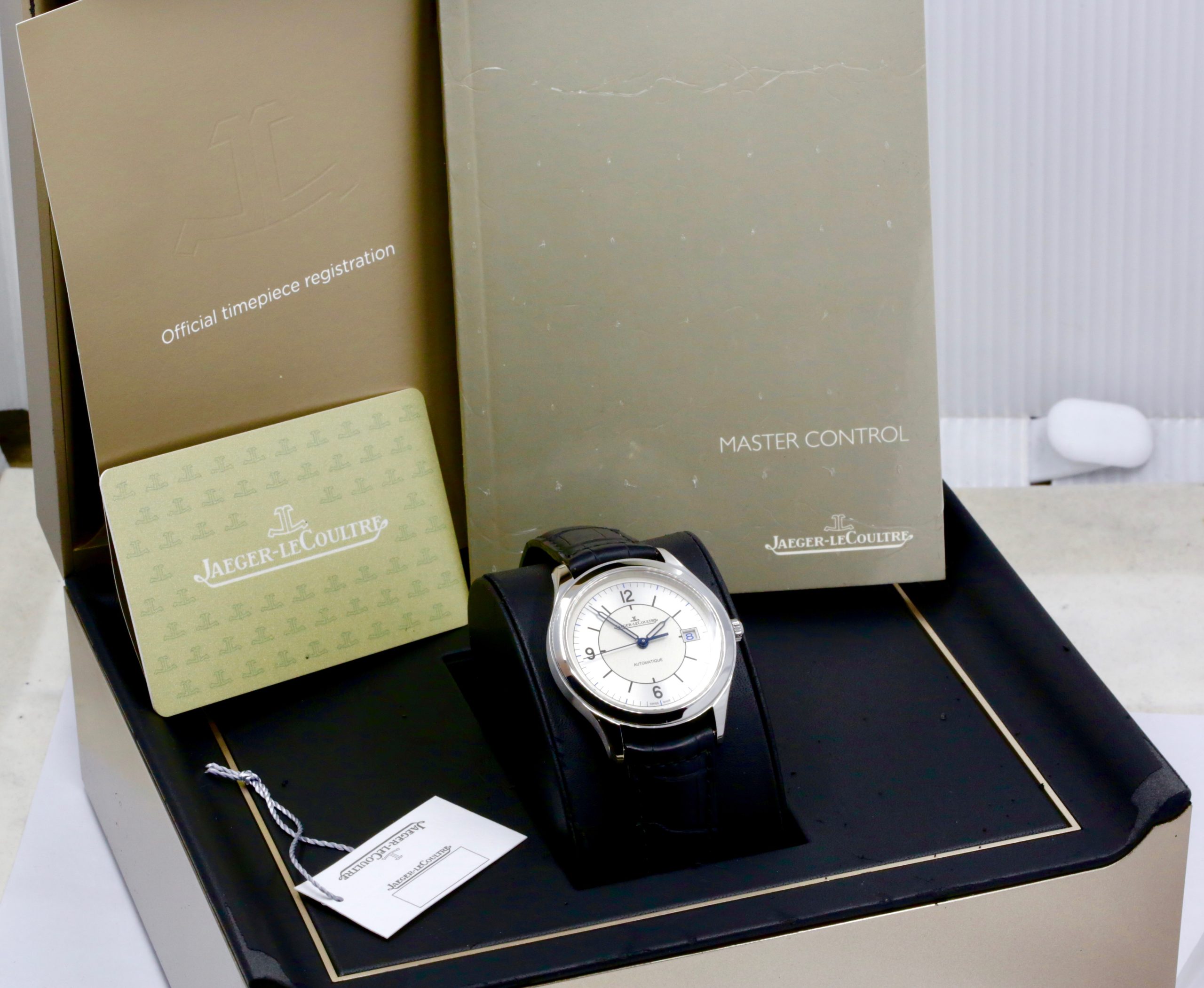 Jaeger-LeCoultre Master Control Date Automatique, "25th Anniversary of Master Control", 39mm Stainless Steel Case, Silver Sector Dial, on Black JLC Alligator Strap with Stainless Steel JLC Deployant , Ref. Q1548530, Circa: 2018, with Box, Papers & Balance of 2 Year JLC Service Warranty - $6,500 inc GST!! - Image 8