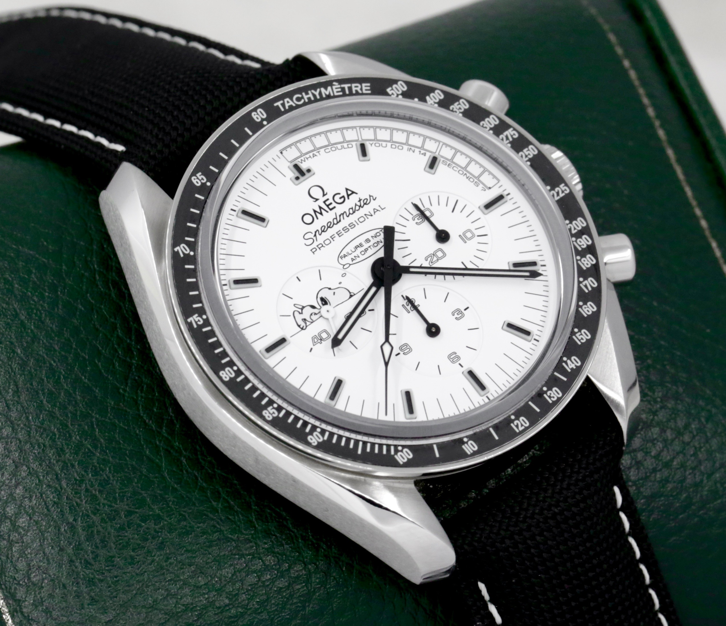 Omega Speedmaster Professional "Silver Snoopy Award" 45th Anniversary of Apollo 13, Stainless Steel Case, White Index Dial, on Omega Composite Fabric Strap with Stainless Steel Omega Deployant, Ref. 311.32.42.30.04.003, Circa: 2016, Complete with Box, Books & Omega Warranty Cards - Image 3