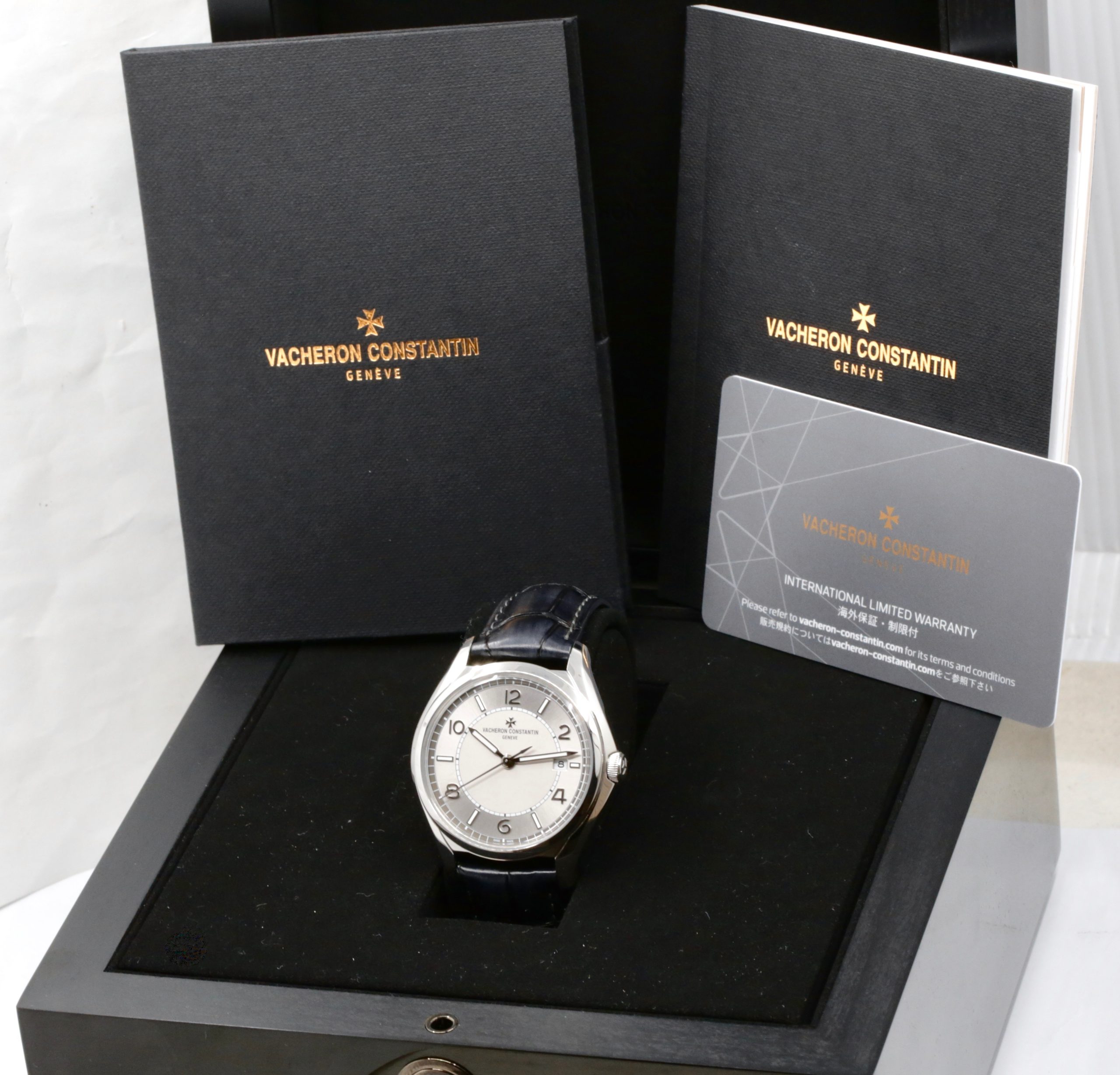Vacheron Constantin Fiftysix, Automatic, 40mm Stainless Steel Case, Silver Opaline Dial with 18ct White Gold Index & Arab Markers, on Navy Vacheron Constantin Alligator Strap with Stainless Steel VC Deployant, Ref. 4600E/000A-B442, Circa: 2023, with Box, Book, Vacheron Constantin Warranty Card & Balance of 8 Year VC Extended Warranty - Image 7