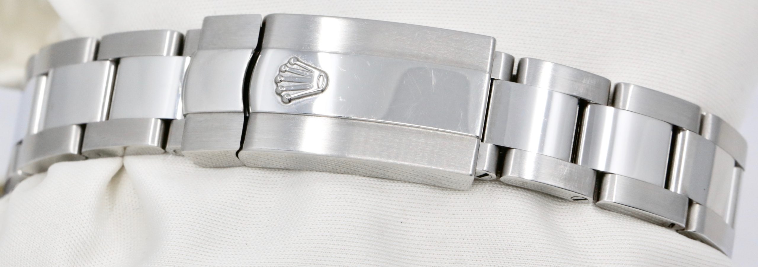 Rolex Datejust 31, Stainless Steel, 18ct White Gold Fluted Bezel, Mother of Pearl Diamond Dial with Factory Set Diamond Markers, on Stainless Steel Rolex Oyster Bracelet, Ref. 178274, Circa: 2007, Complete with Box, Books, Swing Tags, & Rolex Warranty Certificate - Image 6